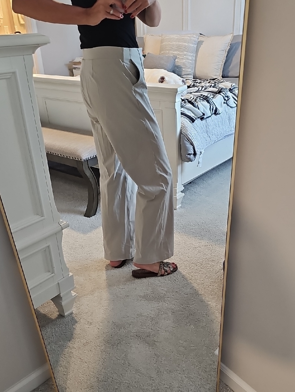 Vuori Meta Wide Pants in Light Tan - Picture 3 of 6